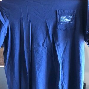 Vineyard Vines t-shirt